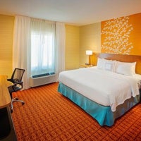 Das Foto wurde bei Fairfield Inn &amp; Suites by Marriott Monaca von Yext Y. am 5/8/2020 aufgenommen