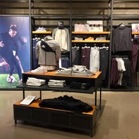 Nike Store La Maquinista - Sant Andreu - Barcelona, Cataluña