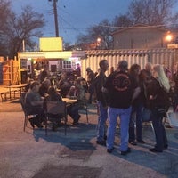 3/3/2017 tarihinde Yext Y.ziyaretçi tarafından Headlights Bar &amp;amp; Grill'de çekilen fotoğraf