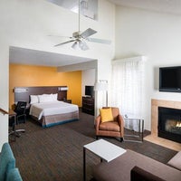 รูปภาพถ่ายที่ Residence Inn by Marriott Long Beach โดย Yext Y. เมื่อ 5/14/2020