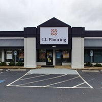 Photo taken at LL Flooring (Lumber Liquidators) by Yext Y. on 1/14/2021