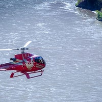 Foto tomada en 702 Helicopter INC  por Yext Y. el 6/26/2017