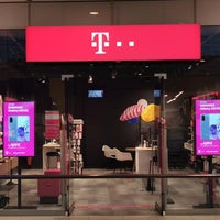 Foto scattata a Telekom Shop da Yext Y. il 9/9/2020
