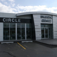 รูปภาพถ่ายที่ Circle Buick GMC โดย Yext Y. เมื่อ 10/2/2019