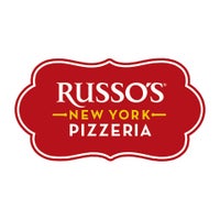 Photo prise au Russo&amp;#39;s New York Pizzeria - Spring Marketplace par Yext Y. le6/2/2017