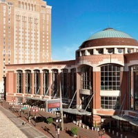 รูปภาพถ่ายที่ Courtyard St. Louis Downtown/Convention Center โดย Yext Y. เมื่อ 5/9/2020