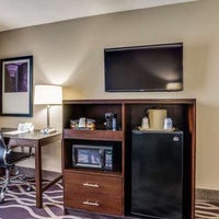 Das Foto wurde bei Best Western Plus Dallas Hotel &amp; Conference Center von Yext Y. am 8/11/2019 aufgenommen