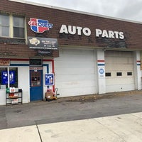 Photo taken at Carquest Auto Parts - Renns Auto Parts by Yext Y. on 11/4/2019