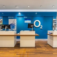 Photo taken at o2 Shop Berlin by Yext Y. on 5/23/2018