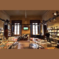 5/25/2017에 Yext Y.님이 Libreria All&amp;#39;Arco에서 찍은 사진