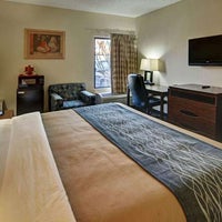Photo prise au Comfort Inn &amp;amp; Suites par Yext Y. le9/23/2020