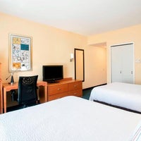 Foto scattata a Fairfield Inn &amp;amp; Suites by Marriott Lakeland Plant City da Yext Y. il 5/5/2020