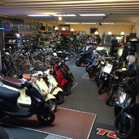 Bromfietsen Dirk - Lambrechtshoekenlaan 69