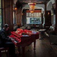 5/25/2018에 Yext Y.님이 Red Piano에서 찍은 사진