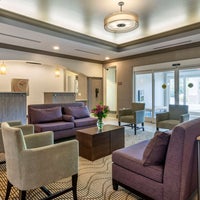 Foto diambil di La Quinta Inn &amp;amp; Suites Port Charlotte oleh Yext Y. pada 10/13/2020