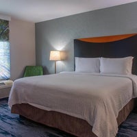 รูปภาพถ่ายที่ Fairfield Inn &amp;amp; Suites Anaheim Buena Park/Disney North โดย Yext Y. เมื่อ 3/18/2020