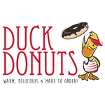 Foto scattata a Duck Donuts da Yext Y. il 4/5/2019