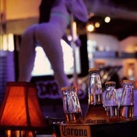 Снимок сделан в Dirty&amp;#39;s Topless Sports Bar &amp;amp; Grill пользователем Yext Y. 5/7/2019
