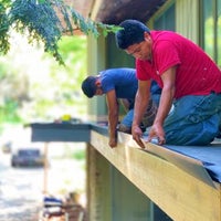 Foto tomada en Equity Builders Roofing  por Yext Y. el 7/28/2020