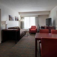 รูปภาพถ่ายที่ Residence Inn by Marriott San Diego Del Mar โดย Yext Y. เมื่อ 5/6/2020