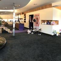Beurskens Schoenmode BV - Shoe Store