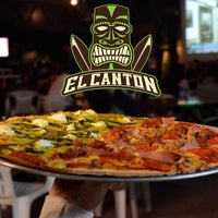 10/25/2018 tarihinde Yext Y.ziyaretçi tarafından El Canton Firewood Pizzeria'de çekilen fotoğraf