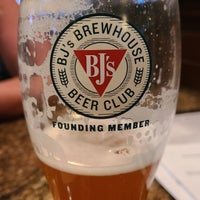 Photo taken at BJ&amp;#39;s Restaurant &amp;amp; Brewhouse by Rusty D. on 6/4/2021