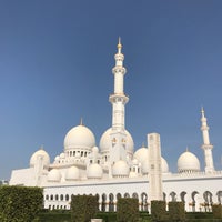 Photo taken at Sheikh Zayed Grand Mosque by Creig on 10/8/2018