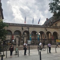 Photo taken at Cité Internationale Universitaire by Andrea M. on 5/25/2018
