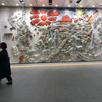 Photo taken at Tokyu / Tokyo Metro Shibuya Station by HAJIME S. on 4/4/2022