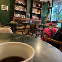 Photo taken at Sloth Coffee Shop by figennn on 6/14/2022