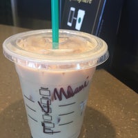 Photo taken at Starbucks by Meni P. on 5/19/2017