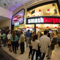 รูปภาพถ่ายที่ Smashburger โดย Smashburger เมื่อ 6/7/2014