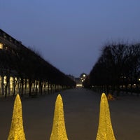 รูปภาพถ่ายที่ Jardin du Palais Royal โดย hj L. เมื่อ 1/25/2024