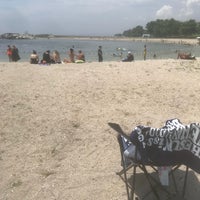 Photo taken at yeşilköy çiroz plajı by Akgün Ermeç on 6/22/2018