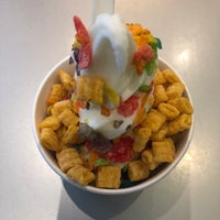 Photo taken at Pinkberry by Sarah F. on 3/23/2019