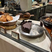 3/15/2023 tarihinde Kevin W.ziyaretçi tarafından Awfully Chocolate Bakery &amp;amp; Cafe'de çekilen fotoğraf