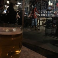 Photo taken at Jazz Cafe Singer by Fatih M. on 7/12/2018