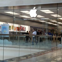 Apple Garden State Plaza Electronics Store In Paramus