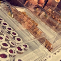 Foto tirada no(a) مخابز ذوقيات || Zawkiyat Bakery por shorooq ♏️ em 1/26/2019