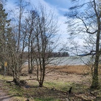Photo taken at Länsiulapanniemi by Ville V. on 5/2/2022