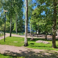 Photo taken at Veneentekijänpuisto by Ville V. on 6/7/2022