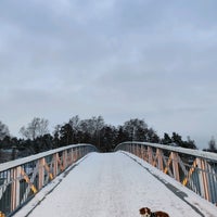 Photo taken at Kaskisaaren ja Lauttasaaren silta by Ville V. on 1/4/2021