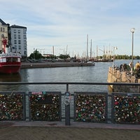 Photo taken at Rakkauden silta by Ville V. on 8/8/2017
