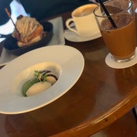 Photo taken at GARDEN CAFE with TERRACE BAR by くま on 2/2/2021