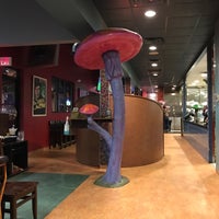 Photo taken at Mellow Mushroom by Carl B. on 9/9/2017