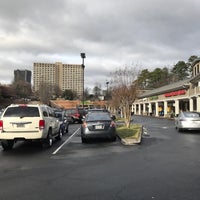 Photo taken at Peachtree Battle Shopping Center by Carl B. on 1/21/2017