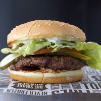 Das Foto wurde bei Big Smoke Burger von Big Smoke Burger am 6/10/2014 aufgenommen