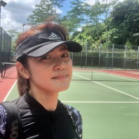 Photo taken at Temasek Club Tennis Courts by Chialin A. on 12/22/2020