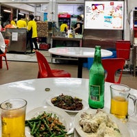 Photo taken at Commonwealth Crescent Market &amp;amp; Food Centre by Chialin A. on 11/23/2021
